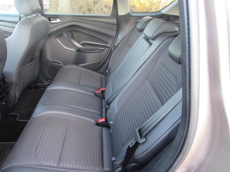 Used Ford Kuga Titanium 150 HP (110 kW) 2019 Silver SUV