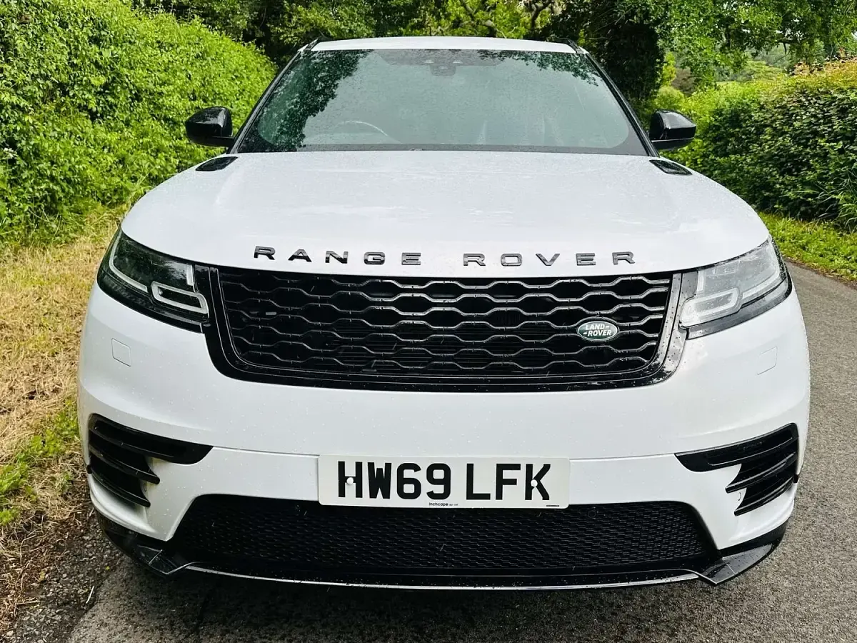 Used Land Rover Range Rover Velar SE Dynamic 2019 White SUV