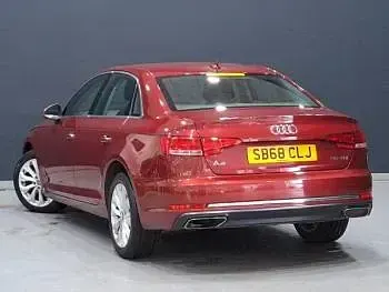 Used Audi A4 Comfort 150 HP (110 kW) 2019 Red Sedan