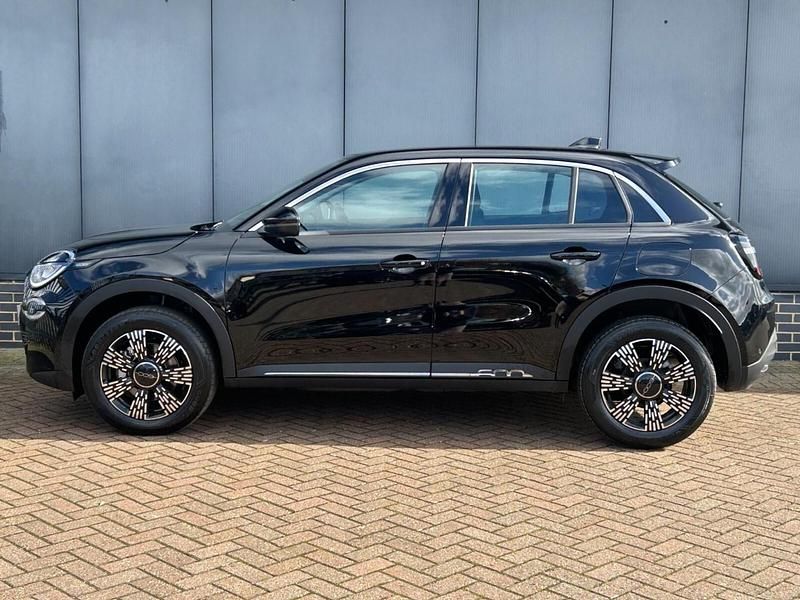 New Fiat 600 99 HP (72 kW) 2026 Green SUV