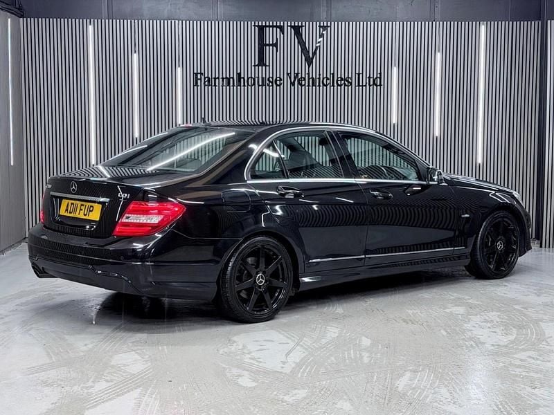 Used Mercedes C200 2011 Black Sedan