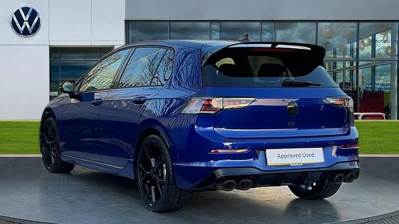 Used VW Golf VIII Black Edition 333 HP (244 kW) 2025 Lapiz blue premium metallic Hatchback