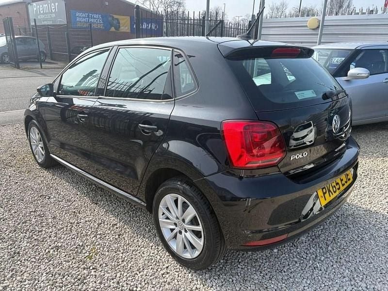 Used VW Polo SE 75 HP (55 kW) 2015 Black Hatchback