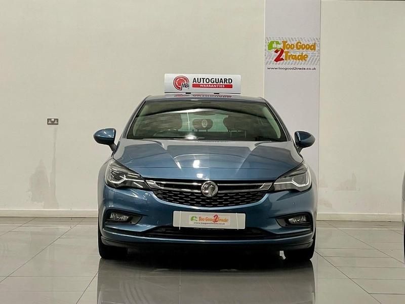 Used Vauxhall Astra Elite 160 HP (117 kW) 2016 Blue Hatchback