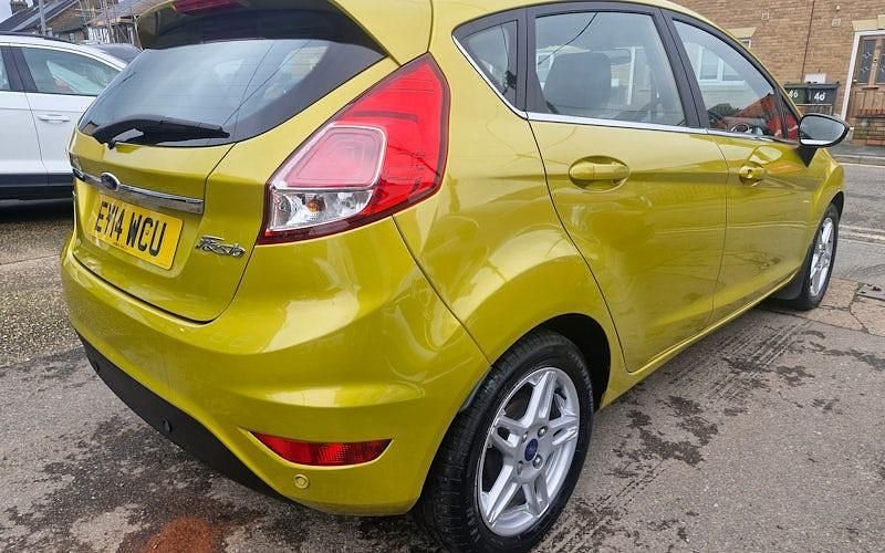 Used Ford Fiesta Zetec 101 HP (74 kW) 2017 Hatchback