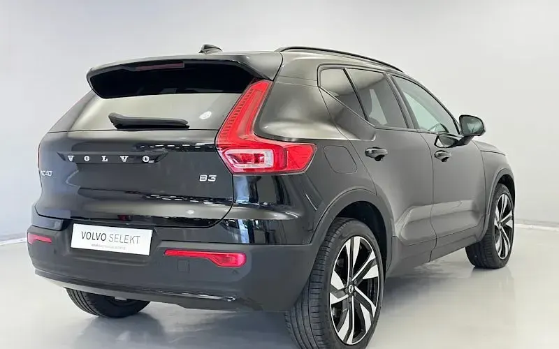 Used Volvo XC40 Ultimate 163 HP (119 kW) 2023 Black SUV