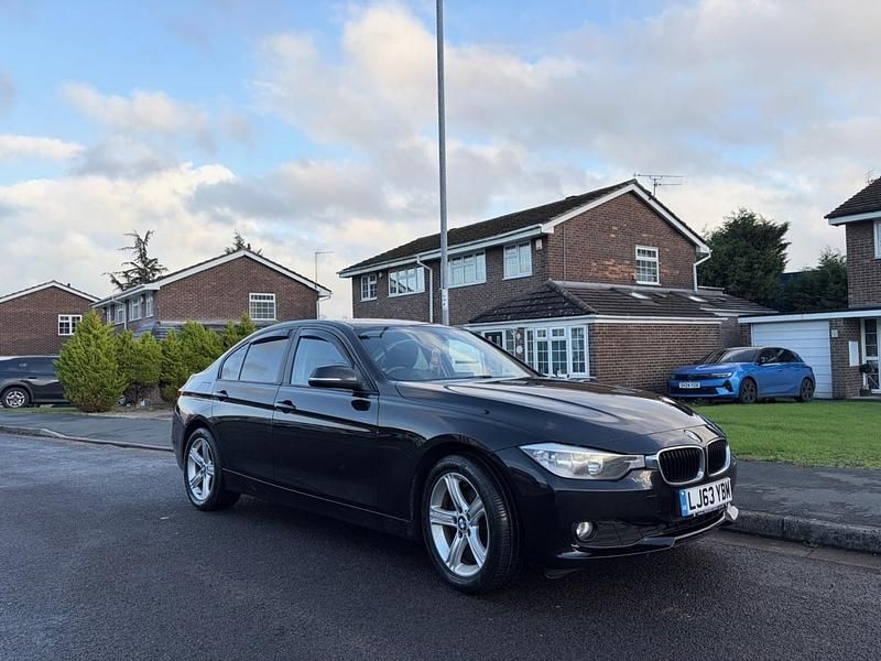 Black Used 2013 BMW 318 Sedan | £3,250 (Fair price) - Image 1/4