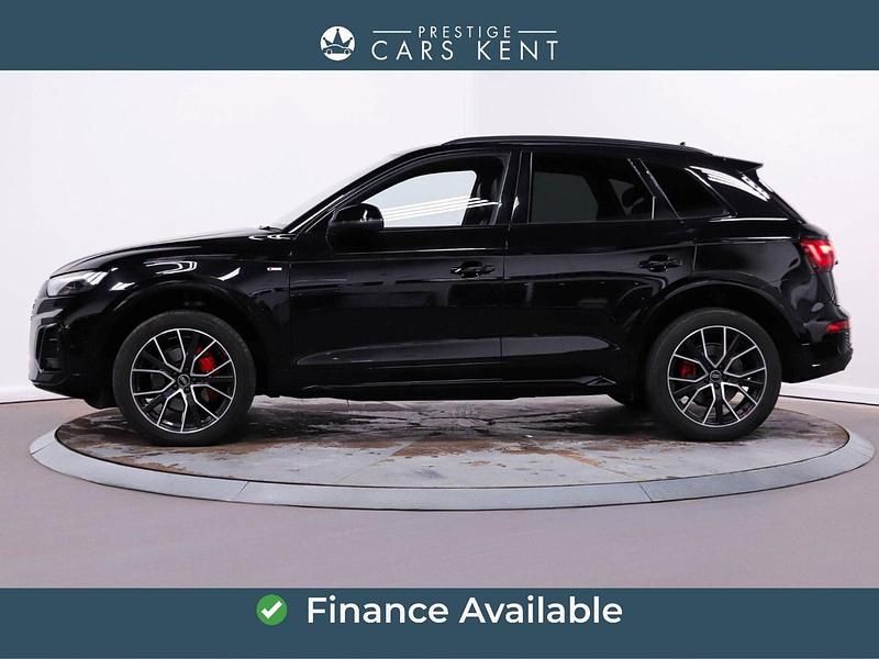 Used Audi Q5 Comfort 204 HP (150 kW) 2022 Black SUV