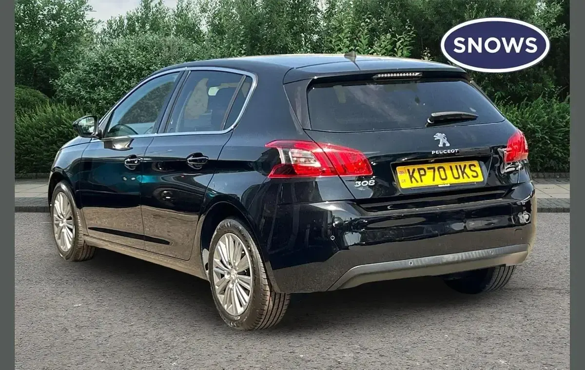 Used Peugeot 308 Allure Premium 131 HP (96 kW) 2021 Black Hatchback