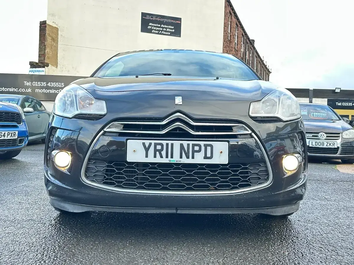 Used Citroën DS3 110 HP (80 kW) 2011 Black Hatchback