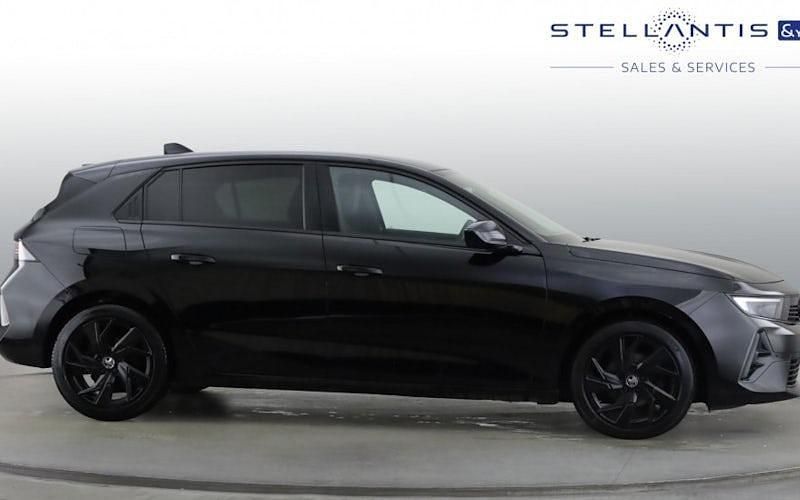 Used Vauxhall Astra 131 HP (96 kW) 2025 Hatchback