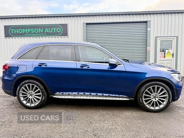 Used Mercedes GLC220 AMG Line Premium 194 HP (142 kW) 2020 Blue Estate