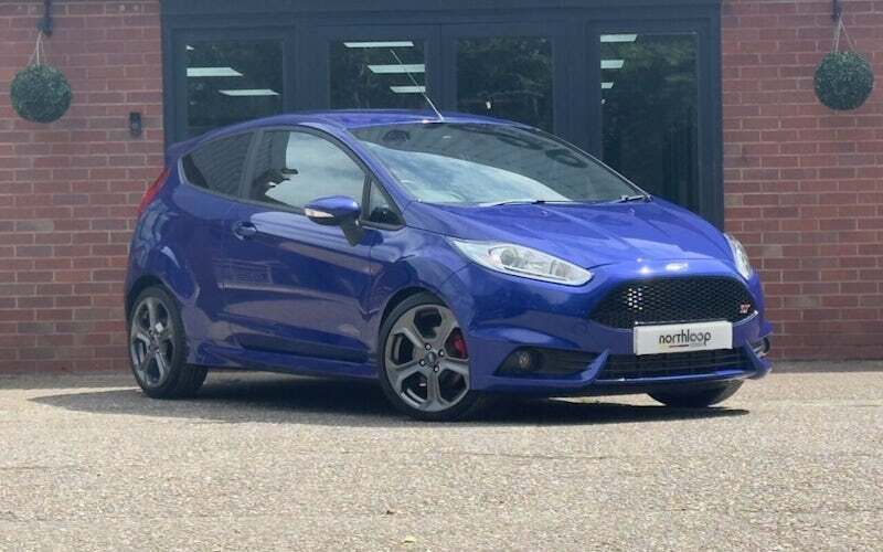 Blue Used 2016 Ford Fiesta ST Hatchback | £9,750 (A bit pricey) - Image 1/4