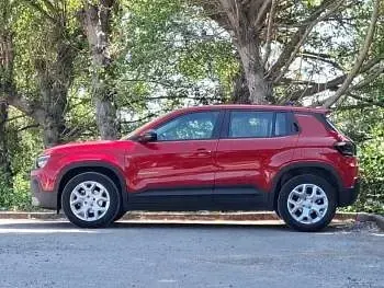 Used Jeep Avenger Summit 100 HP (73 kW) 2025 Red SUV