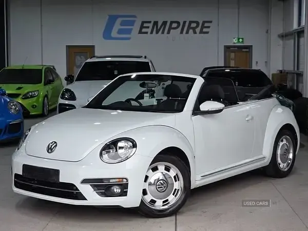 Used VW Beetle Design 105 HP (77 kW) 2017 White Hatchback