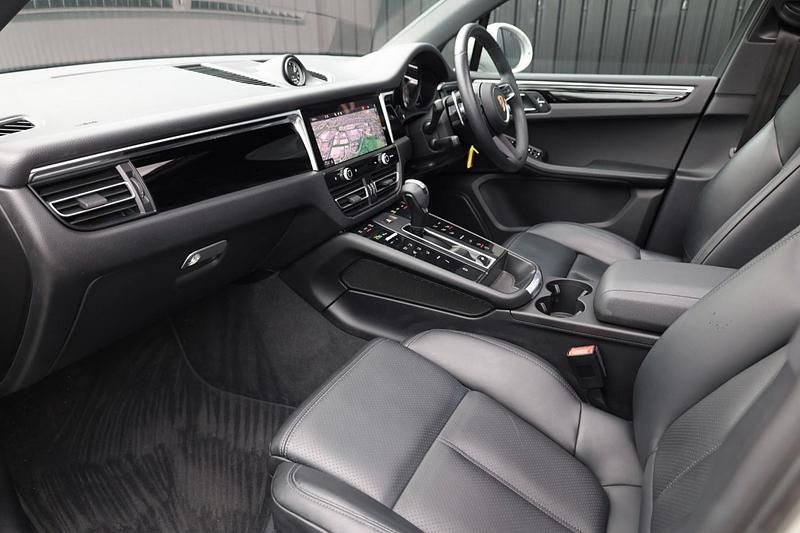 Used Porsche Macan S 375 HP (275 kW) 2023 Grey SUV