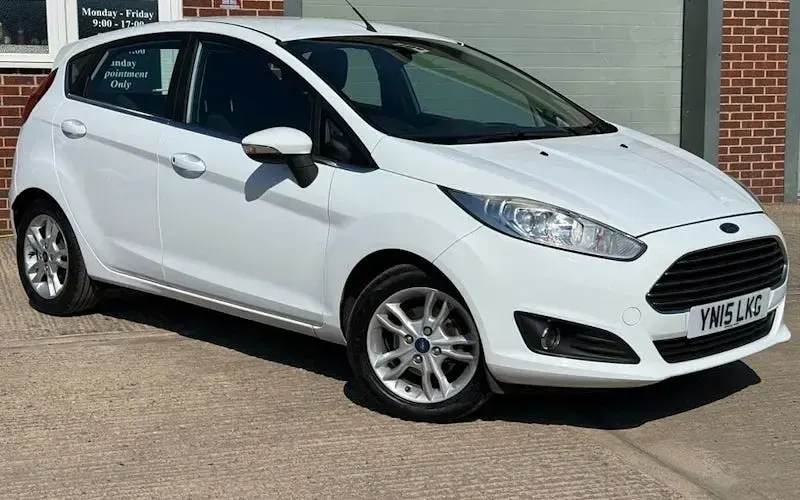 Used Ford Fiesta Zetec 75 HP (55 kW) 2017 Hatchback