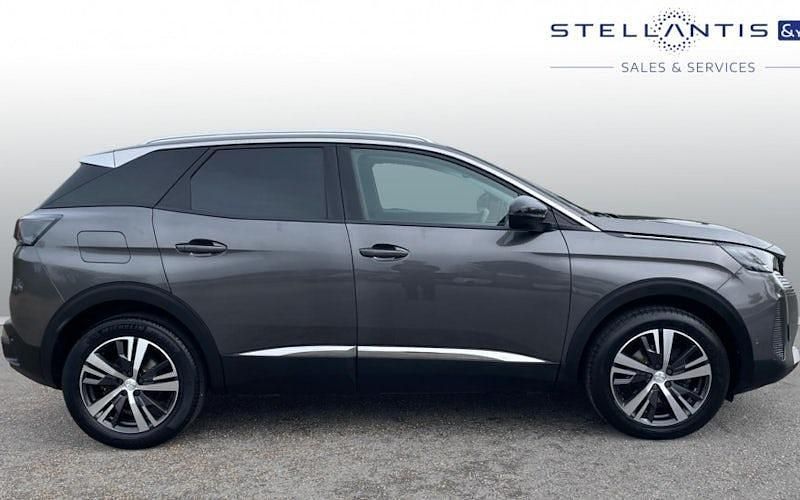 Used Peugeot 3008 Allure Premium 131 HP (96 kW) 2022 SUV