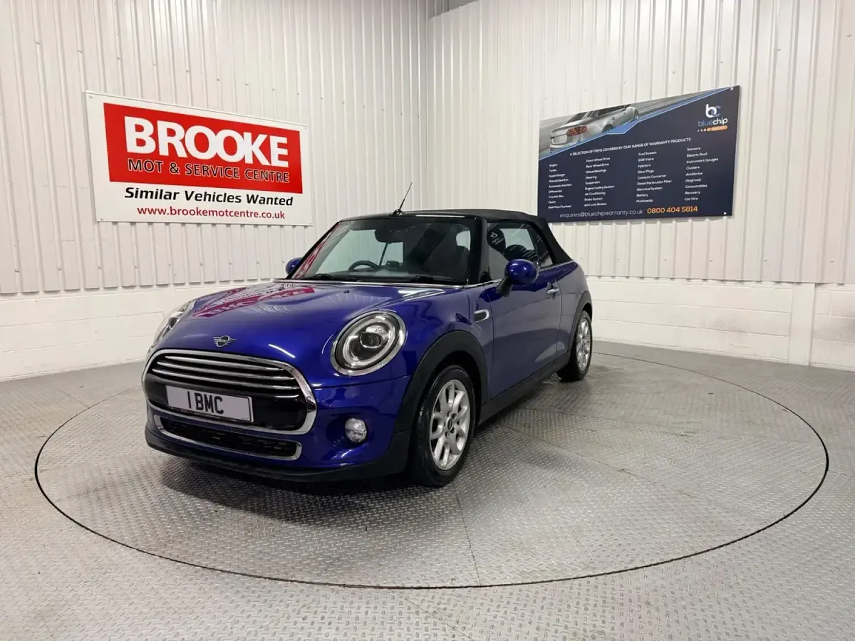 Used Mini Cooper Cabriolet Classic 2018 Blue Cabriolet