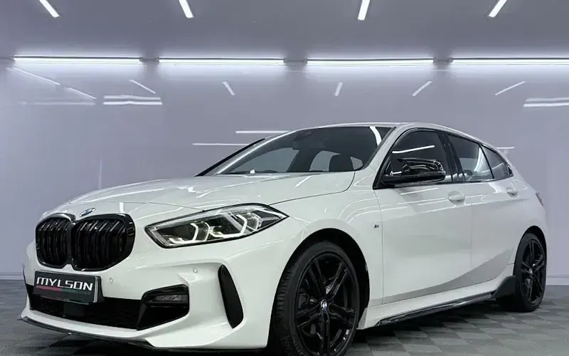 Used BMW 118 M Sport 140 HP (102 kW) 2020 White Hatchback