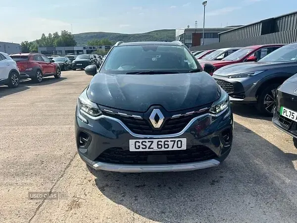 Used Renault Captur Techno 143 HP (105 kW) 2023 Blue/black SUV