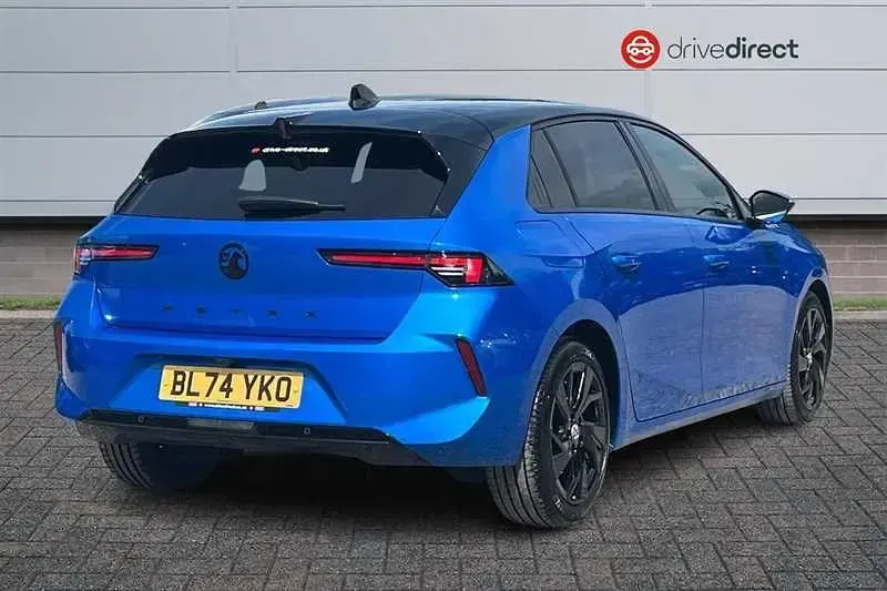 Begagnad Vauxhall Astra S 130 HK (95 kW) 2024 Blå Halvkombi
