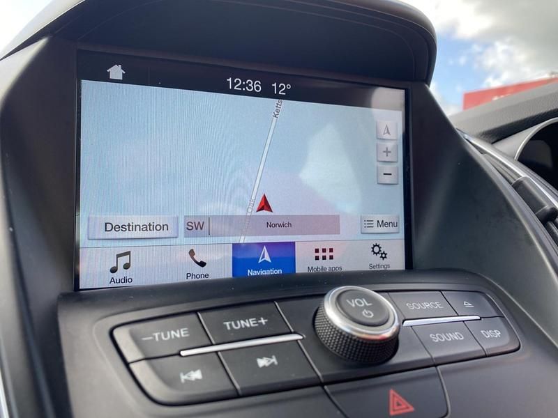 Używany Ford C-MAX Titanium 2017 Niebieski Minivan
