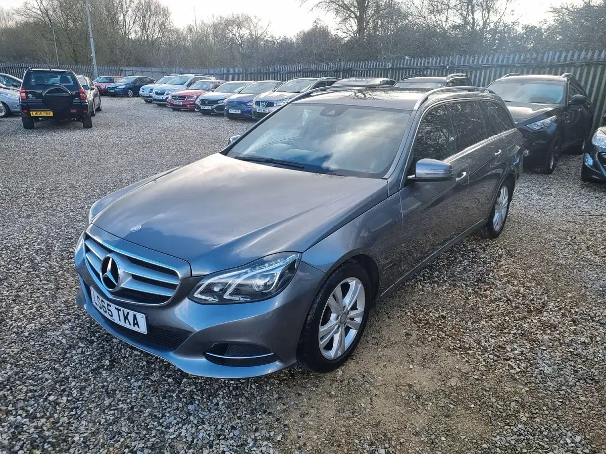 Used Mercedes E220 SE 174 HP (127 kW) 2015 Grey Estate
