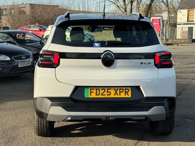 Used Citroën e-C3 83 kW (113 HP) 2025 White Hatchback