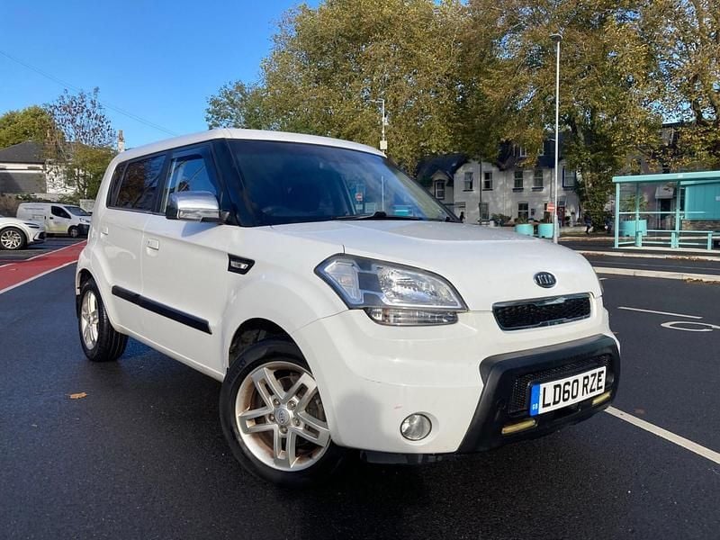 White Used 2010 Kia Soul SUV | £2,695 (Fair price) - Image 1/4