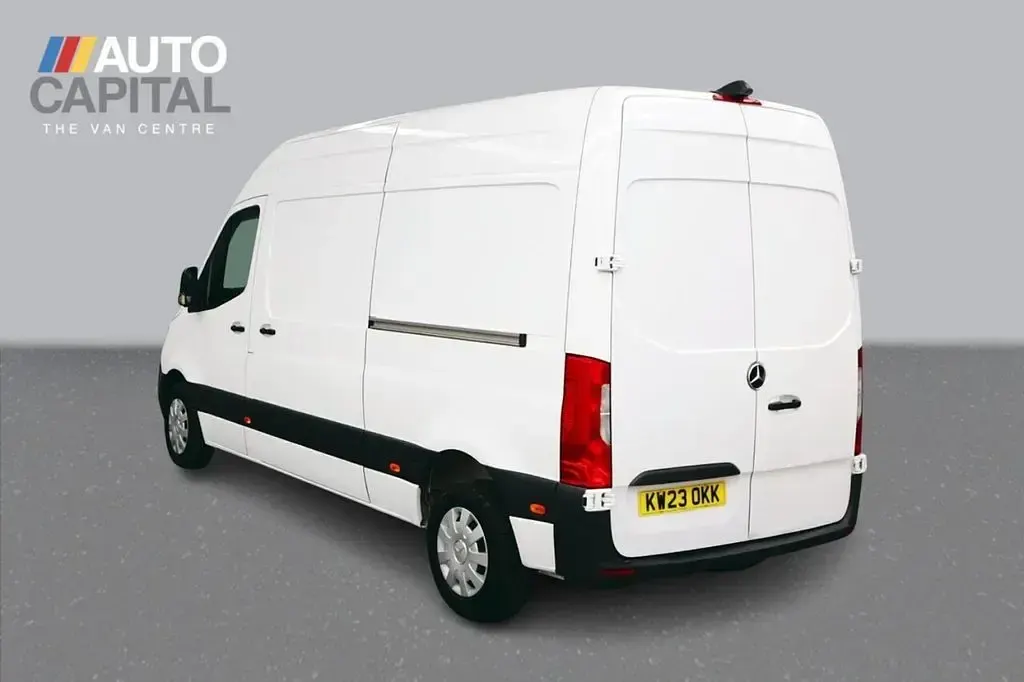 Used Mercedes Sprinter Premium 150 HP (110 kW) 2023 White Van