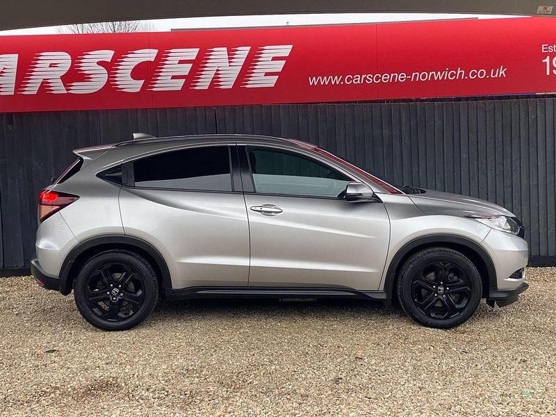 Used Honda HR-V EX 120 HP (88 kW) 2017 Silver SUV
