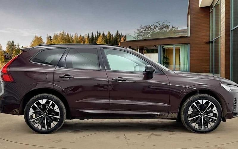 Used Volvo XC60 Ultra 455 HP (334 kW) 2025 Mulberry red SUV