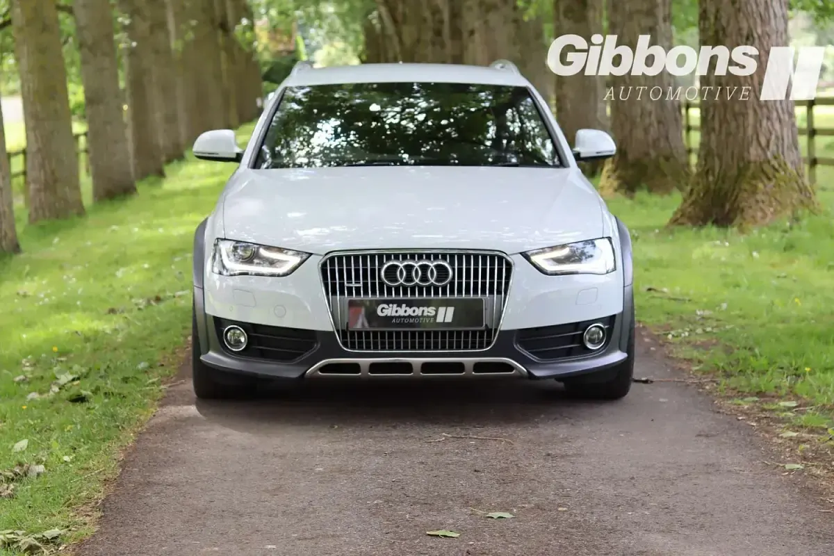 Used Audi A4 Allroad Sport 2015 White Estate