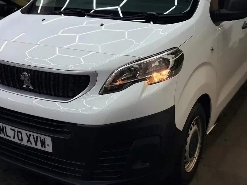 Used Peugeot Expert 100 HP (73 kW) 2020 White Van