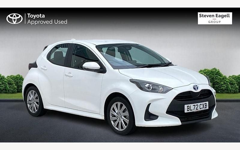 Used 2025 Toyota Yaris Hybrid Hatchback | £16,799 (Super price) - Image 1/3