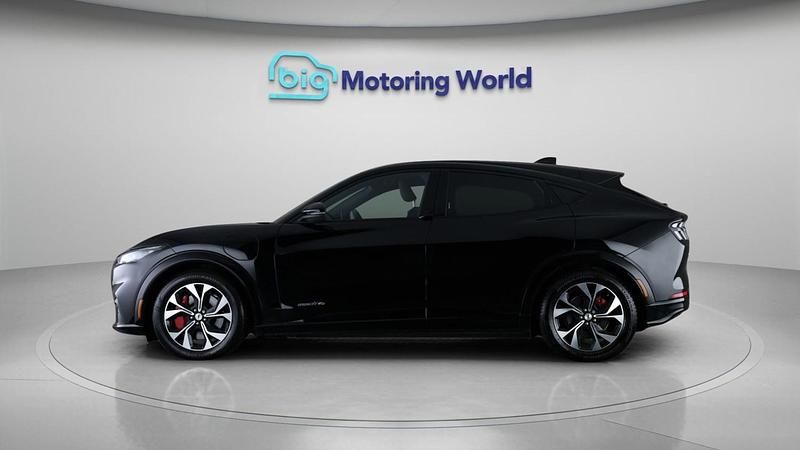 Used Ford Mustang Mach-E Standard Range 194 kW (265 HP) 2022 Black SUV