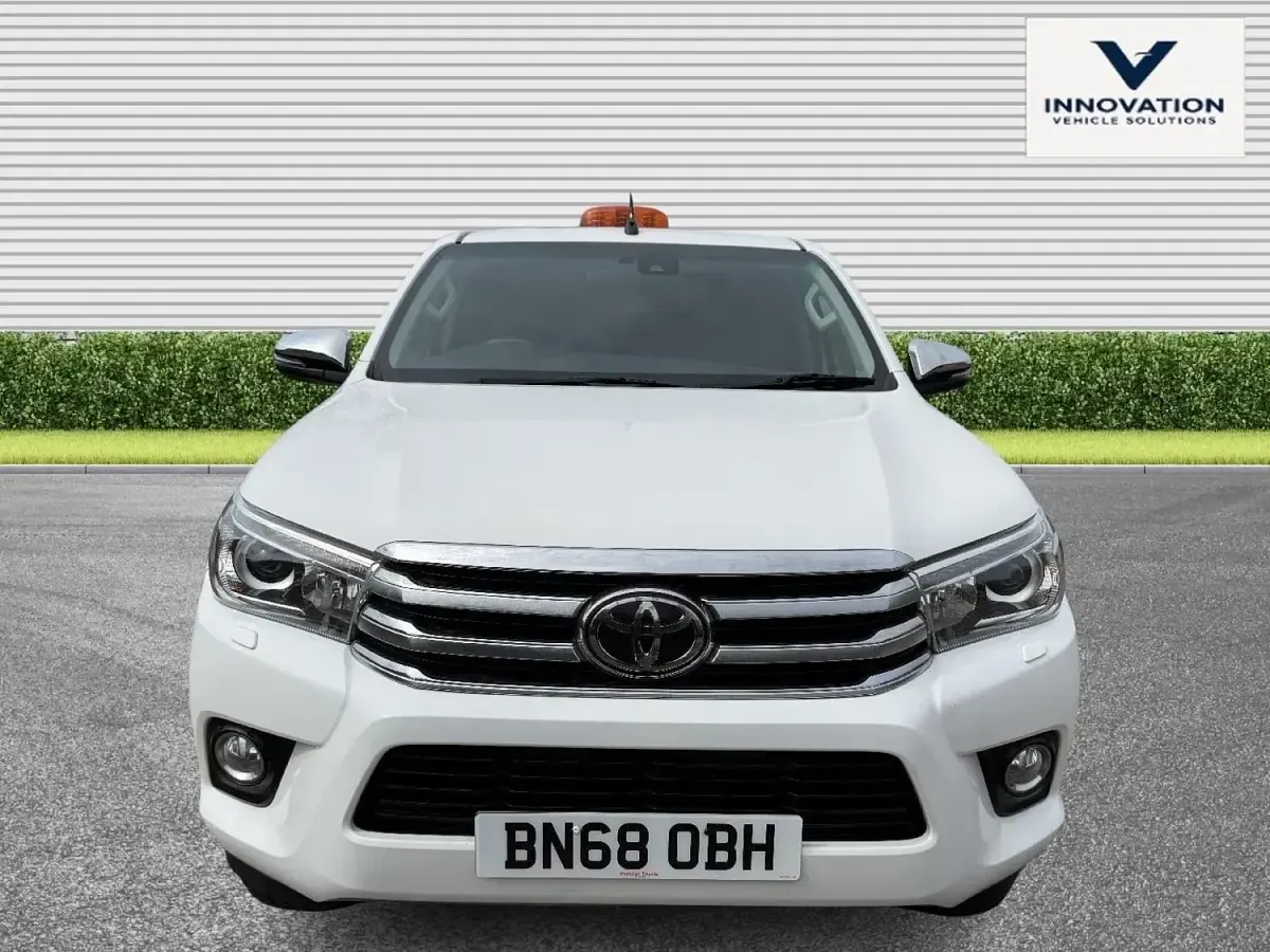 Gebraucht Toyota HiLux 150 PS (110 kW) 2018 Weiß Pickup