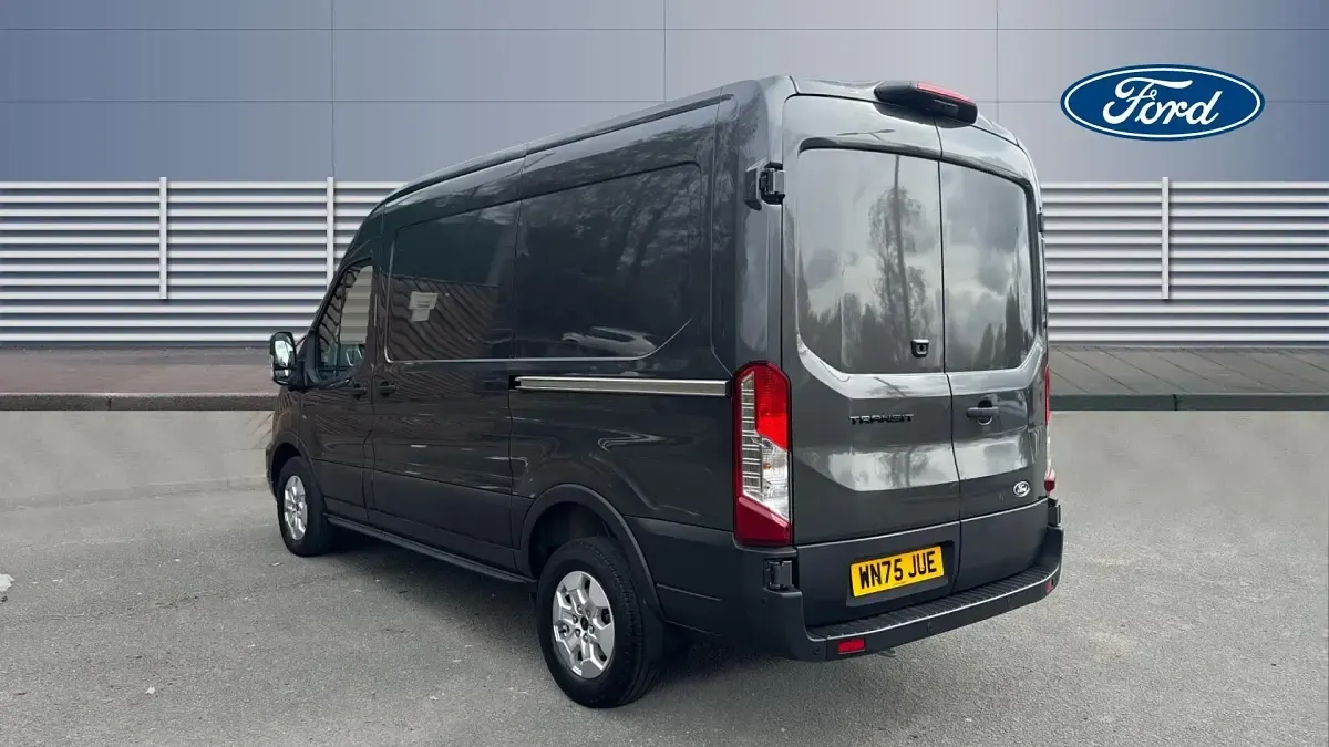Second-hand Ford Transit Limited 130 CP (95 kW) 2025 Van