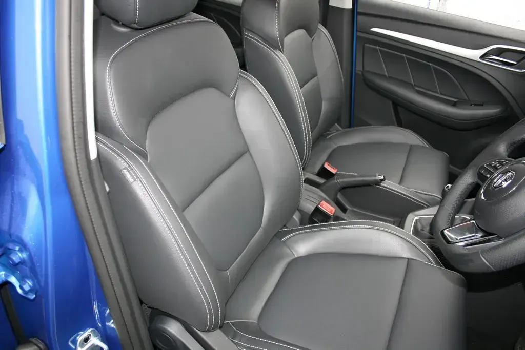 Used MG MG3 106 HP (77 kW) 2019 Blue Hatchback