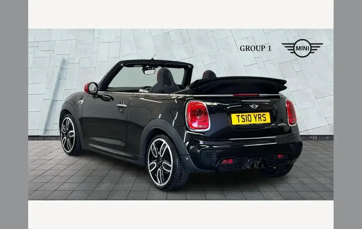 Usado Mini John Cooper Works Cabriolet Chili 231 CV (169 kW) 2017 Negro Descapotable