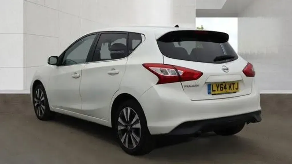 Used Nissan Pulsar N-TEC 2015 White Hatchback