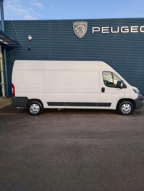 Used Peugeot Boxer 128 HP (94 kW) 2017 White Van