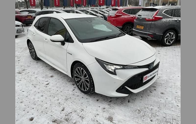 White Used 2019 Toyota Corolla Design Hatchback | £14,599 (Fair price) - Image 1/2
