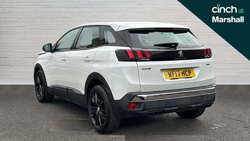 Used Peugeot 3008 Active 131 HP (96 kW) 2017 White SUV