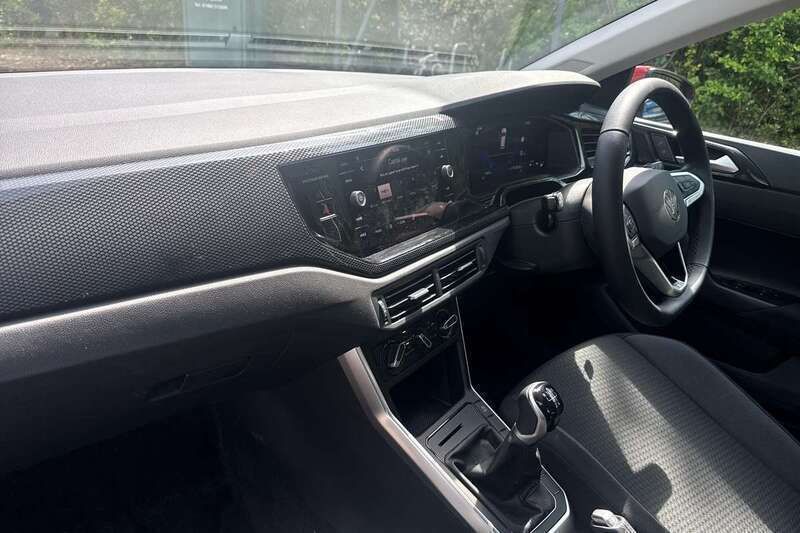 Image 2/4
