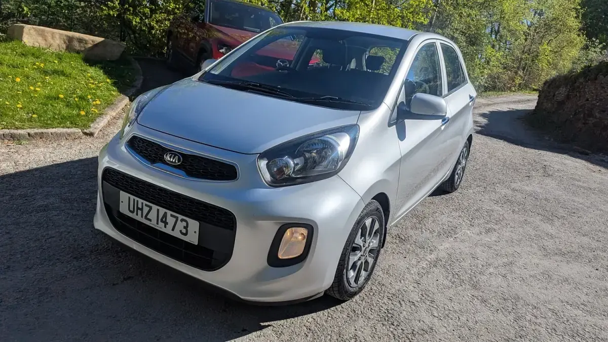 Used Kia Picanto 84 HP (61 kW) 2016 Silver Hatchback