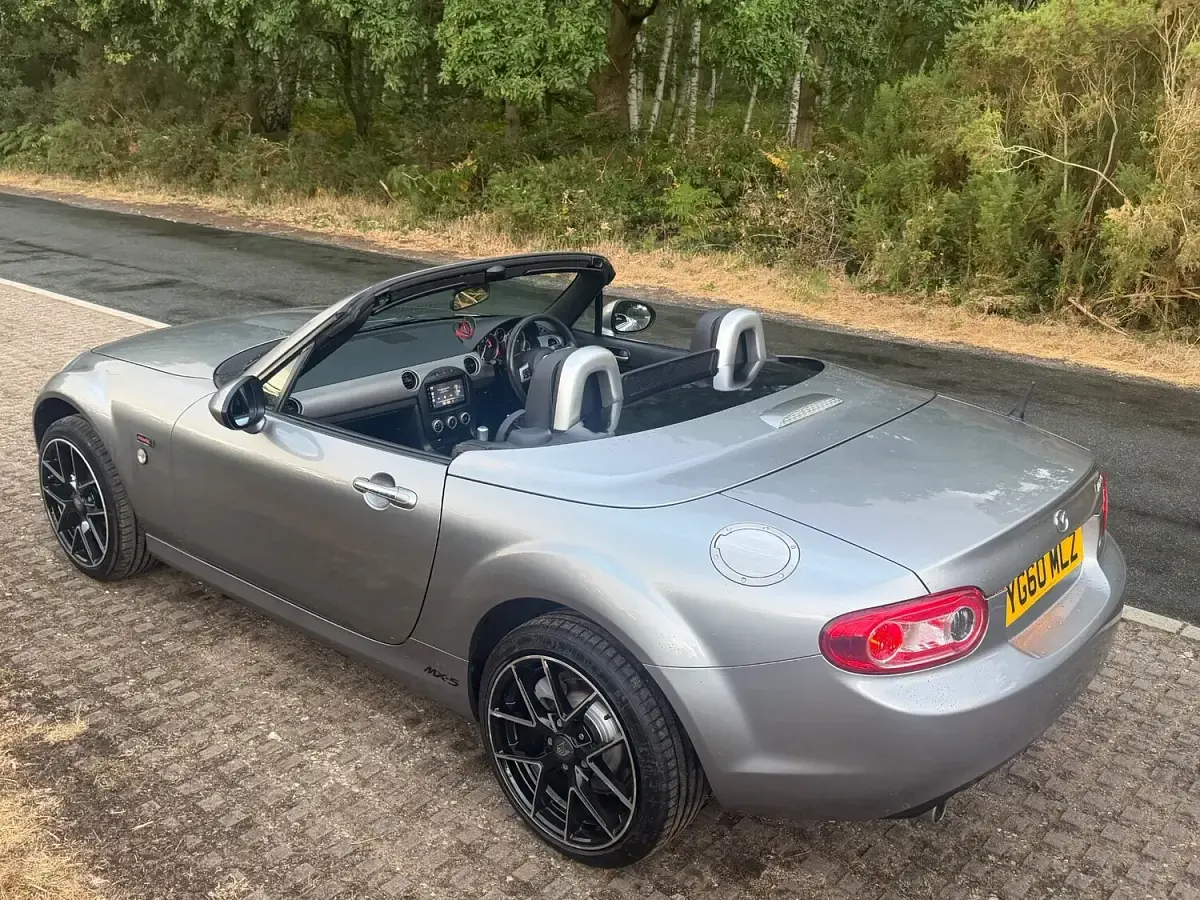 Used Mazda MX5 161 HP (118 kW) 2010 Silver Cabriolet