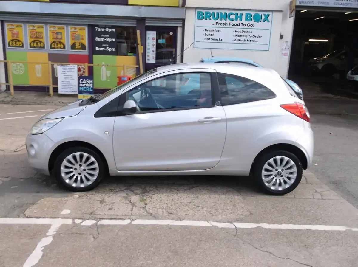 Used Ford Ka Zetec 69 HP (50 kW) 2010 Silver Hatchback