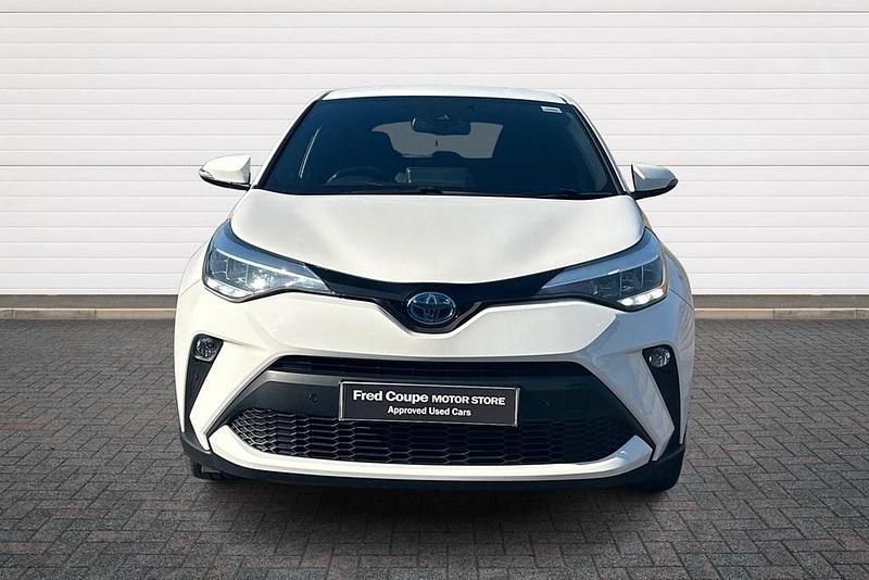Used Toyota C-HR Design 122 HP (89 kW) 2020 White SUV